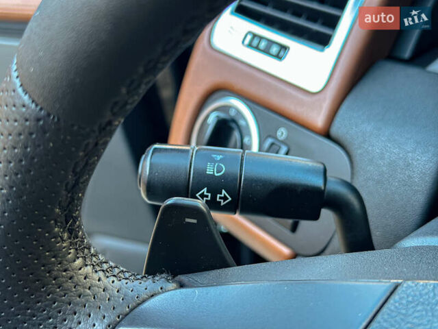 Чорний Ленд Ровер Рендж Ровер, об'ємом двигуна 2.99 л та пробігом 241 тис. км за 20500 $, фото 78 на Automoto.ua