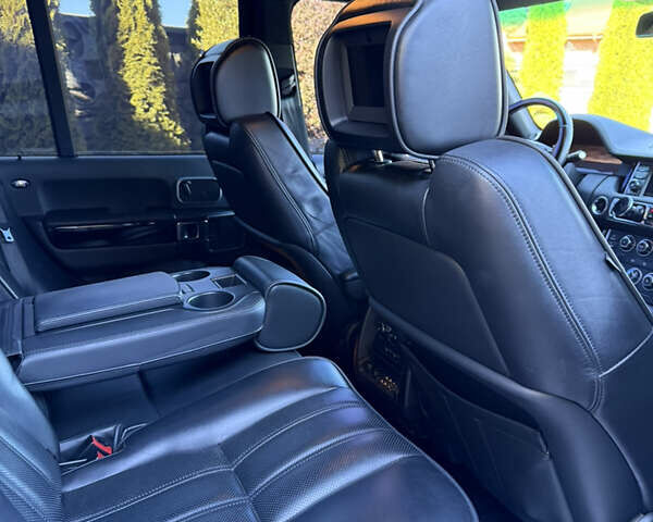 Чорний Ленд Ровер Рендж Ровер, об'ємом двигуна 4.37 л та пробігом 186 тис. км за 22500 $, фото 15 на Automoto.ua