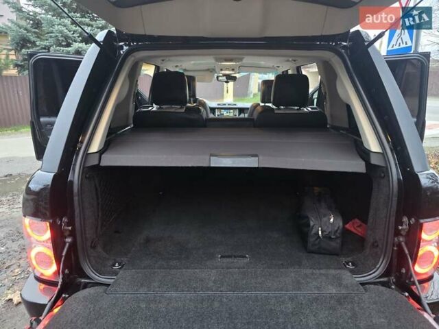 Черный Ленд Ровер Рендж Ровер, объемом двигателя 5 л и пробегом 199 тыс. км за 17000 $, фото 14 на Automoto.ua