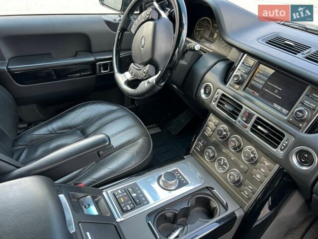 Чорний Ленд Ровер Рендж Ровер, об'ємом двигуна 4.37 л та пробігом 203 тис. км за 24000 $, фото 14 на Automoto.ua