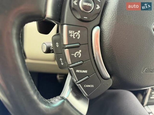 Чорний Ленд Ровер Рендж Ровер, об'ємом двигуна 5 л та пробігом 163 тис. км за 11990 $, фото 41 на Automoto.ua