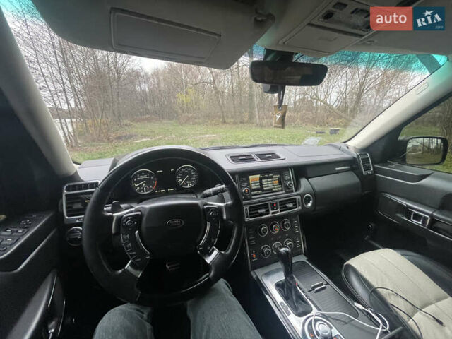 Чорний Ленд Ровер Рендж Ровер, об'ємом двигуна 5 л та пробігом 217 тис. км за 15500 $, фото 14 на Automoto.ua