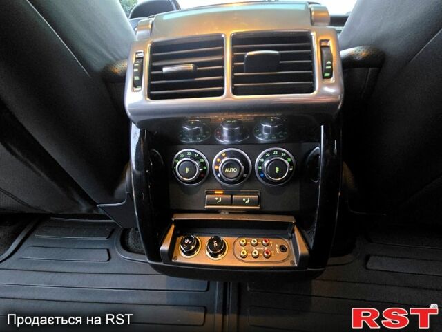 Черный Ленд Ровер Рендж Ровер, объемом двигателя 5 л и пробегом 199 тыс. км за 17000 $, фото 4 на Automoto.ua