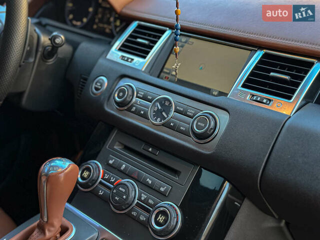 Чорний Ленд Ровер Рендж Ровер, об'ємом двигуна 2.99 л та пробігом 241 тис. км за 20500 $, фото 116 на Automoto.ua
