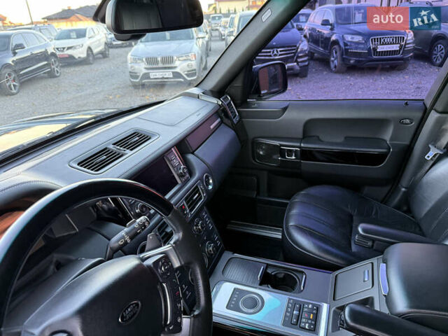 Чорний Ленд Ровер Рендж Ровер, об'ємом двигуна 4.39 л та пробігом 186 тис. км за 19600 $, фото 48 на Automoto.ua