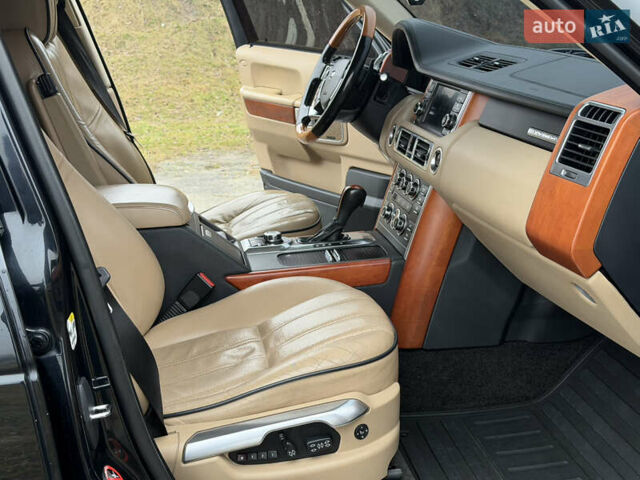 Черный Ленд Ровер Рендж Ровер, объемом двигателя 5 л и пробегом 195 тыс. км за 16000 $, фото 23 на Automoto.ua