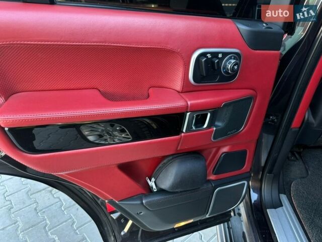 Чорний Ленд Ровер Рендж Ровер, об'ємом двигуна 5 л та пробігом 372 тис. км за 12500 $, фото 32 на Automoto.ua