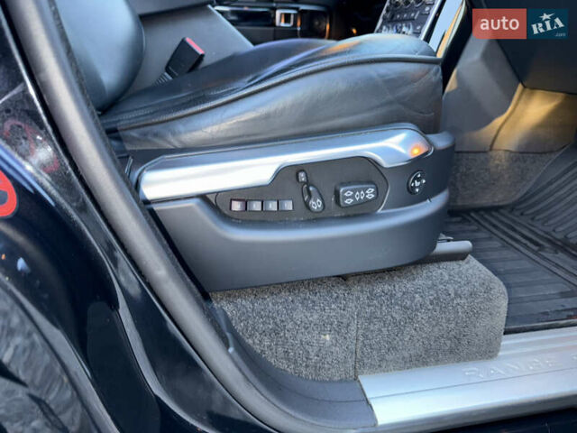 Чорний Ленд Ровер Рендж Ровер, об'ємом двигуна 4.39 л та пробігом 186 тис. км за 19600 $, фото 67 на Automoto.ua