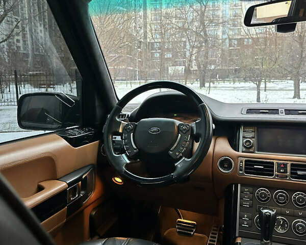 Черный Ленд Ровер Рендж Ровер, объемом двигателя 5 л и пробегом 180 тыс. км за 16000 $, фото 15 на Automoto.ua