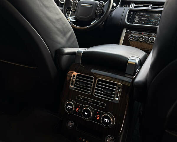 Черный Ленд Ровер Рендж Ровер, объемом двигателя 4.4 л и пробегом 218 тыс. км за 29000 $, фото 32 на Automoto.ua