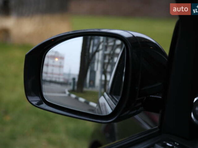 Чорний Ленд Ровер Рендж Ровер, об'ємом двигуна 5 л та пробігом 126 тис. км за 40000 $, фото 10 на Automoto.ua