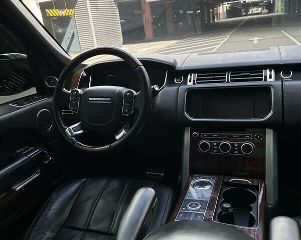 Черный Ленд Ровер Рендж Ровер, объемом двигателя 4.4 л и пробегом 218 тыс. км за 36000 $, фото 78 на Automoto.ua