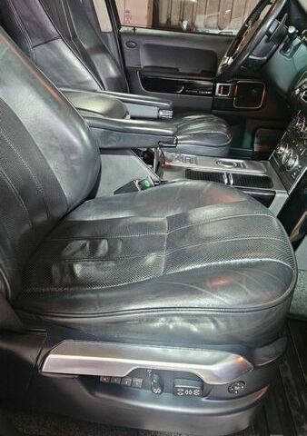 Черный Ленд Ровер Рендж Ровер, объемом двигателя 4.37 л и пробегом 282 тыс. км за 21777 $, фото 18 на Automoto.ua