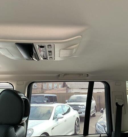 Чорний Ленд Ровер Рендж Ровер, об'ємом двигуна 4.4 л та пробігом 235 тис. км за 32700 $, фото 20 на Automoto.ua