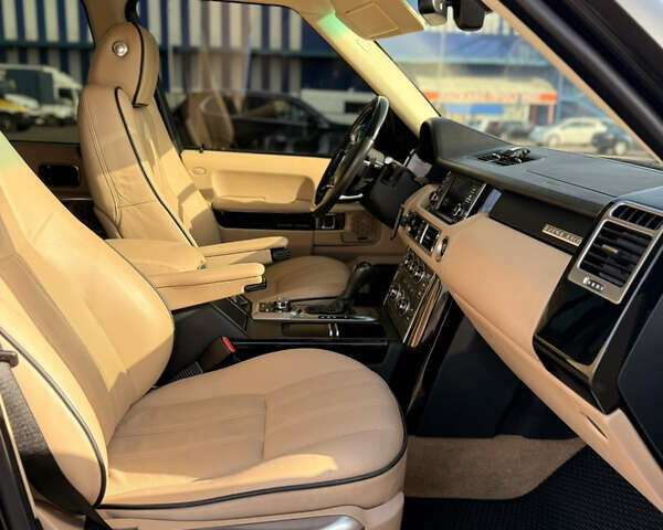 Чорний Ленд Ровер Рендж Ровер, об'ємом двигуна 5 л та пробігом 177 тис. км за 22500 $, фото 10 на Automoto.ua