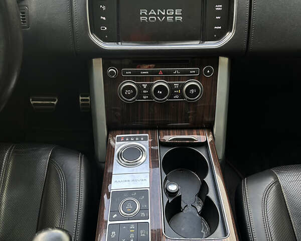 Черный Ленд Ровер Рендж Ровер, объемом двигателя 4.4 л и пробегом 218 тыс. км за 36000 $, фото 43 на Automoto.ua