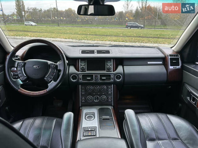 Черный Ленд Ровер Рендж Ровер, объемом двигателя 4.37 л и пробегом 270 тыс. км за 19500 $, фото 18 на Automoto.ua