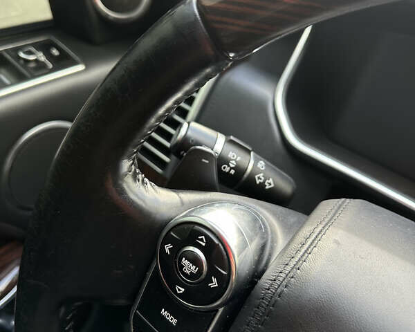 Черный Ленд Ровер Рендж Ровер, объемом двигателя 4.4 л и пробегом 218 тыс. км за 36000 $, фото 73 на Automoto.ua