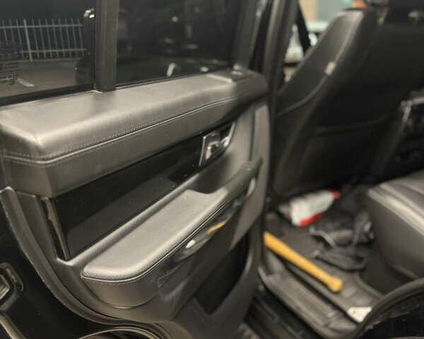 Черный Ленд Ровер Рендж Ровер, объемом двигателя 2.99 л и пробегом 175 тыс. км за 14499 $, фото 24 на Automoto.ua