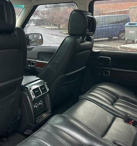 Чорний Ленд Ровер Рендж Ровер, об'ємом двигуна 4.37 л та пробігом 184 тис. км за 21000 $, фото 7 на Automoto.ua