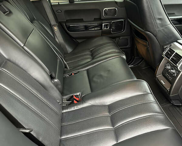 Чорний Ленд Ровер Рендж Ровер, об'ємом двигуна 4.37 л та пробігом 150 тис. км за 26000 $, фото 29 на Automoto.ua