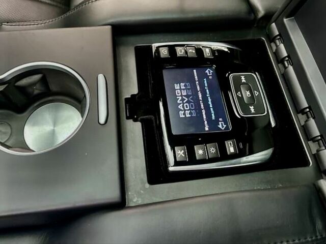 Черный Ленд Ровер Рендж Ровер, объемом двигателя 5 л и пробегом 220 тыс. км за 31200 $, фото 14 на Automoto.ua