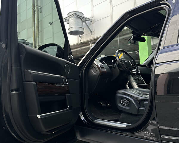 Черный Ленд Ровер Рендж Ровер, объемом двигателя 4.4 л и пробегом 218 тыс. км за 36000 $, фото 44 на Automoto.ua