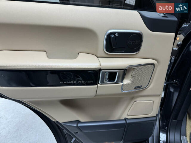 Черный Ленд Ровер Рендж Ровер, объемом двигателя 5 л и пробегом 82 тыс. км за 25500 $, фото 17 на Automoto.ua