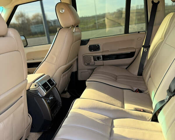 Чорний Ленд Ровер Рендж Ровер, об'ємом двигуна 5 л та пробігом 177 тис. км за 22500 $, фото 14 на Automoto.ua