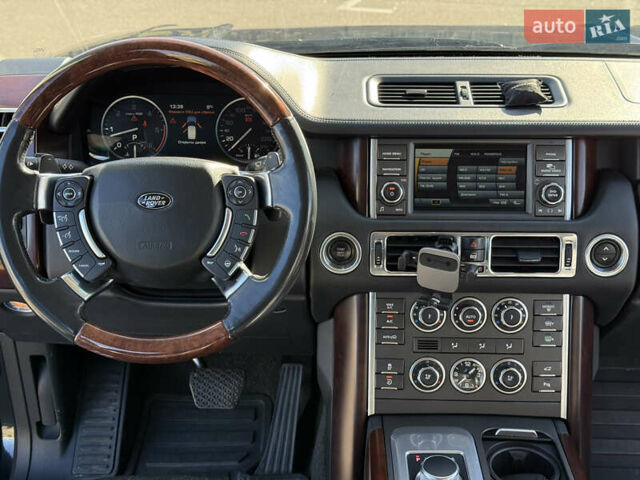 Чорний Ленд Ровер Рендж Ровер, об'ємом двигуна 4.37 л та пробігом 230 тис. км за 20000 $, фото 12 на Automoto.ua