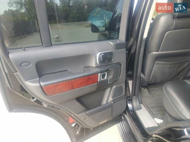 Черный Ленд Ровер Рендж Ровер, объемом двигателя 5 л и пробегом 212 тыс. км за 23000 $, фото 57 на Automoto.ua