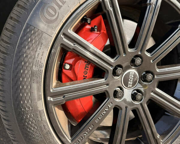 Чорний Ленд Ровер Рендж Ровер, об'ємом двигуна 5 л та пробігом 177 тис. км за 22500 $, фото 19 на Automoto.ua