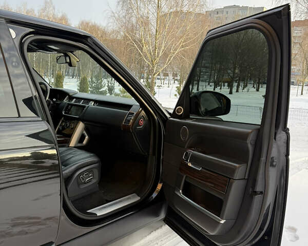 Черный Ленд Ровер Рендж Ровер, объемом двигателя 4.4 л и пробегом 218 тыс. км за 29000 $, фото 30 на Automoto.ua