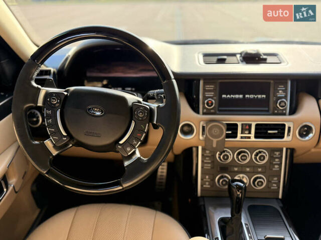 Чорний Ленд Ровер Рендж Ровер, об'ємом двигуна 5 л та пробігом 177 тис. км за 22500 $, фото 4 на Automoto.ua