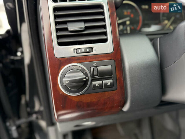 Черный Ленд Ровер Рендж Ровер, объемом двигателя 4.4 л и пробегом 272 тыс. км за 17900 $, фото 8 на Automoto.ua