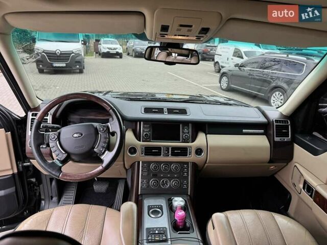 Чорний Ленд Ровер Рендж Ровер, об'ємом двигуна 4.37 л та пробігом 235 тис. км за 19500 $, фото 21 на Automoto.ua