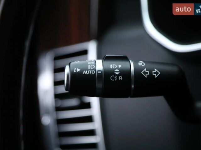 Чорний Ленд Ровер Рендж Ровер, об'ємом двигуна 5 л та пробігом 126 тис. км за 40000 $, фото 27 на Automoto.ua