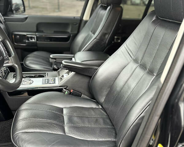 Чорний Ленд Ровер Рендж Ровер, об'ємом двигуна 4.37 л та пробігом 150 тис. км за 26000 $, фото 17 на Automoto.ua