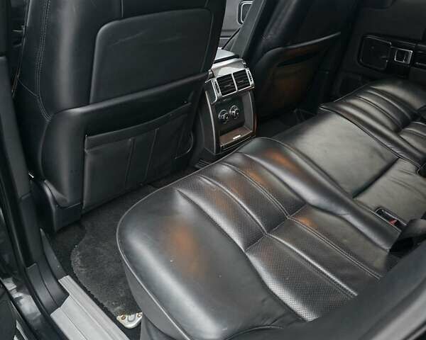 Чорний Ленд Ровер Рендж Ровер, об'ємом двигуна 4.37 л та пробігом 221 тис. км за 21500 $, фото 9 на Automoto.ua