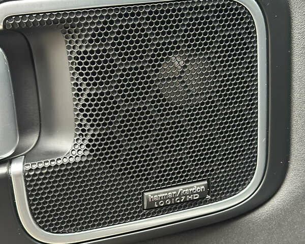 Чорний Ленд Ровер Рендж Ровер, об'ємом двигуна 4.37 л та пробігом 150 тис. км за 26000 $, фото 22 на Automoto.ua