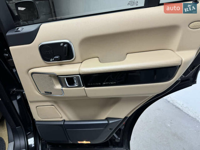 Черный Ленд Ровер Рендж Ровер, объемом двигателя 5 л и пробегом 82 тыс. км за 25500 $, фото 20 на Automoto.ua