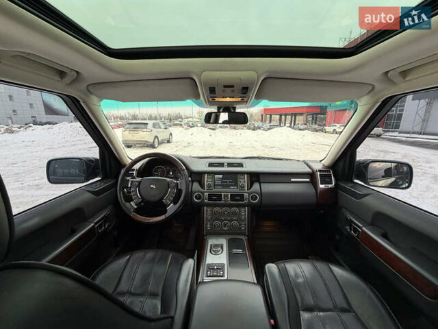 Черный Ленд Ровер Рендж Ровер, объемом двигателя 4.4 л и пробегом 272 тыс. км за 17900 $, фото 18 на Automoto.ua