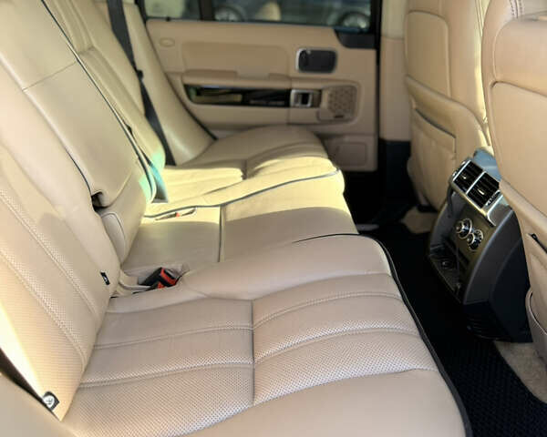 Чорний Ленд Ровер Рендж Ровер, об'ємом двигуна 5 л та пробігом 177 тис. км за 22500 $, фото 7 на Automoto.ua