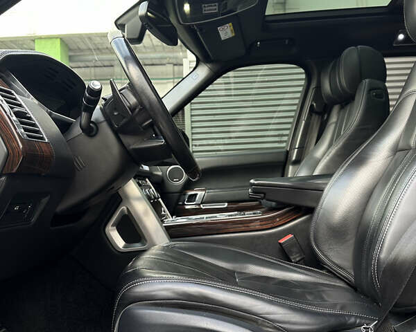 Черный Ленд Ровер Рендж Ровер, объемом двигателя 4.4 л и пробегом 218 тыс. км за 36000 $, фото 40 на Automoto.ua