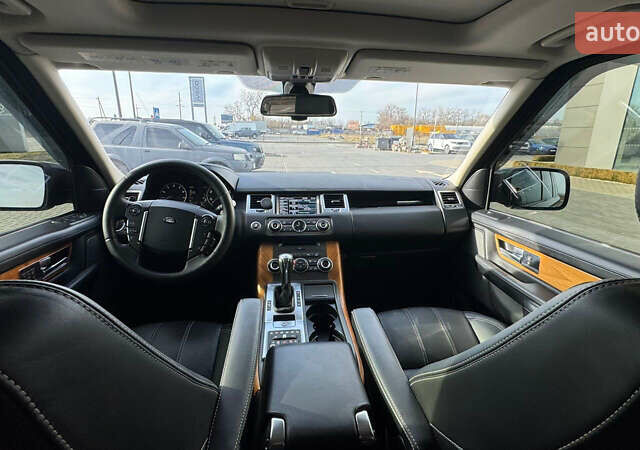 Чорний Ленд Ровер Рендж Ровер, об'ємом двигуна 5 л та пробігом 108 тис. км за 23500 $, фото 20 на Automoto.ua