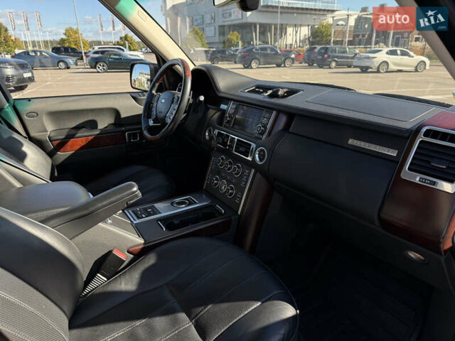 Чорний Ленд Ровер Рендж Ровер, об'ємом двигуна 4.37 л та пробігом 230 тис. км за 20000 $, фото 10 на Automoto.ua