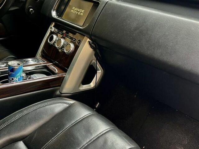 Черный Ленд Ровер Рендж Ровер, объемом двигателя 5 л и пробегом 220 тыс. км за 31200 $, фото 11 на Automoto.ua