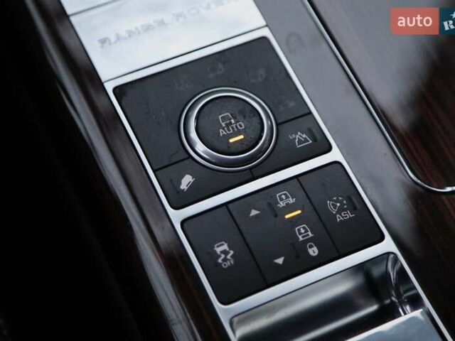 Чорний Ленд Ровер Рендж Ровер, об'ємом двигуна 5 л та пробігом 126 тис. км за 40000 $, фото 23 на Automoto.ua