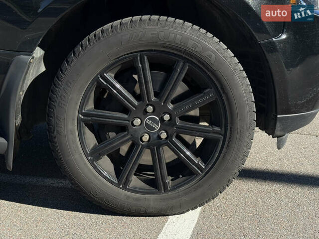 Чорний Ленд Ровер Рендж Ровер, об'ємом двигуна 4.37 л та пробігом 230 тис. км за 20000 $, фото 15 на Automoto.ua