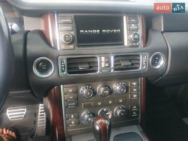 Черный Ленд Ровер Рендж Ровер, объемом двигателя 5 л и пробегом 212 тыс. км за 23000 $, фото 33 на Automoto.ua
